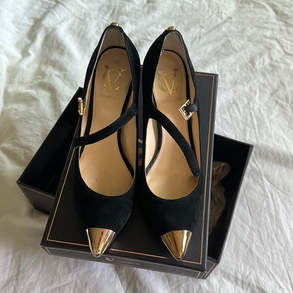 Vince Camuto suede black and gold heels